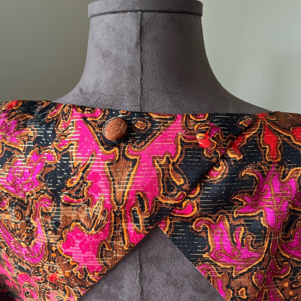 Vintage Silk Dress w Open Back - Picture 6 of 10